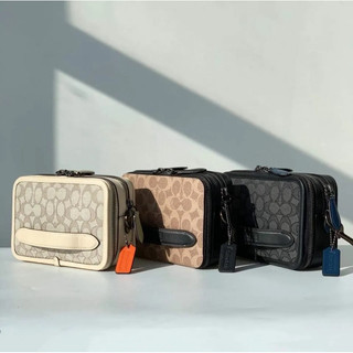 Túi đeo chéo nam Coach Charter unisex sang trọng