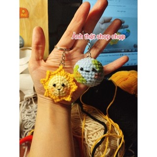 Móc khoá Trái Đất và Mặt Trời handmade len cute (Đọc kỹ mô tả)