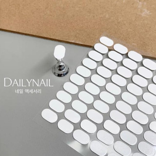 Keo Silicon dán đế móng làm mẫu (Set 1 tờ 100 miếng dán)