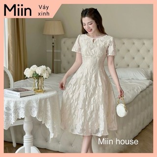 Váy tơ hoa nổi khoét tam giác