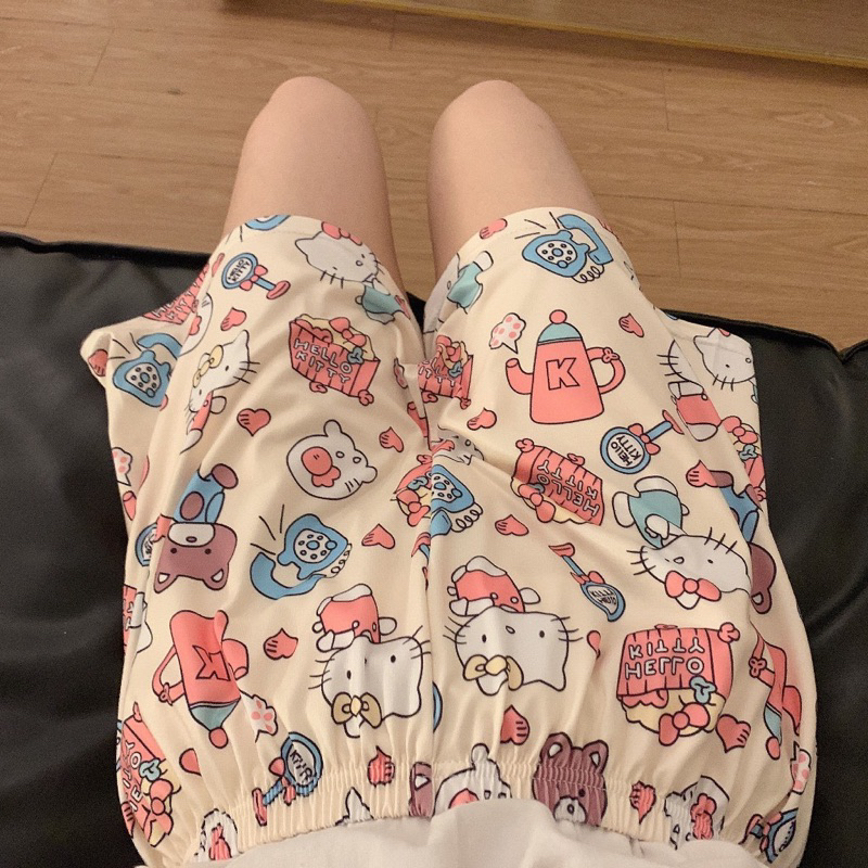 Quần short đùi họa tiết hoạt hình dễ thương nam nữ dáng unisex | BigBuy360 - bigbuy360.vn