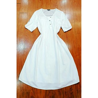 Đầm suông trắng sz M L