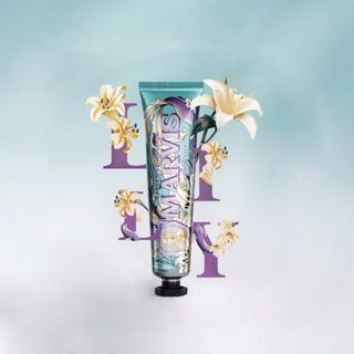 Kem đánh răng Marvis Sinous Lily 75ml