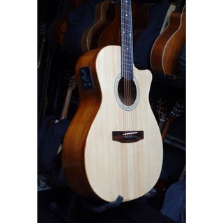 Đàn Guitar Acoustic Chính Hãng ST.Real Guitar Sài Thành ST-XE1 có lắp equalizer kết nối loa tặng kèm 11 món phụ kiện