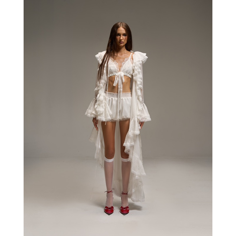 Đầm Meri và Set Yomi