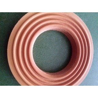 1 chiếc nhện loa vàng 185- lổ100