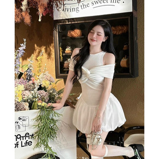 Hion Store - Đầm khoét vai xoắn ngực 2 màu đen trắng