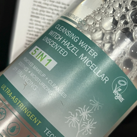 Nước Tẩy Trang Derladie Witch Hazel Cleansing Water