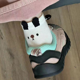 TL63 Tất vớ nữ ngắn tông trắng đen hình gấu 🐻 gót chân