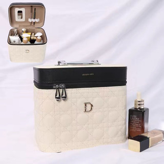 Cốp đựng đồ trang điểm D