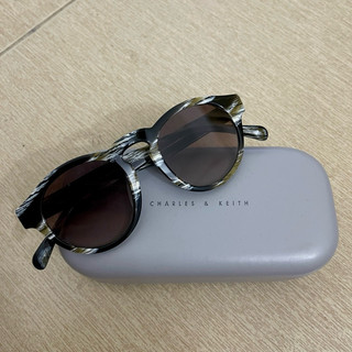 Kính râm Charles & Keith fullbox authentic