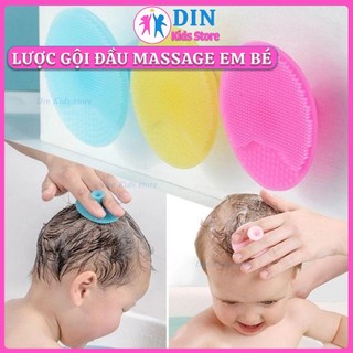 Lược gội đầu massage đầu cho em bé. Miếng Rửa Mặt Silicon