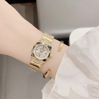 Đồng Hồ Nữ BS Mạ Gương Dáng Cổ Điển Cách Tân Số Đá Đỏ Cao Cấp Lên Tay Sang Chảnh