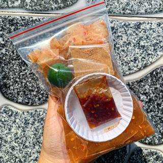 Bánh tráng dẻo sợi sate ớt rim