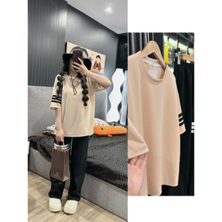 Đồ bộ nam nữ from rộng phối ba sọc viền, áo phông họa tiết viền tay chất liệu cotton kèm quần ống suông