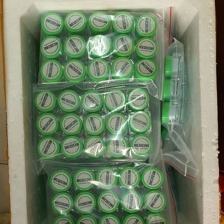 Kem chấm mụn Medicine