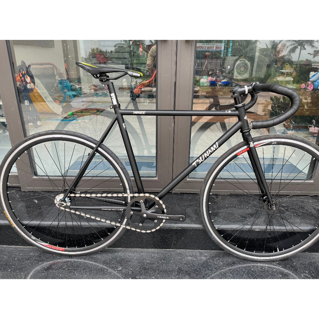 Xe đạp tsunami 4130