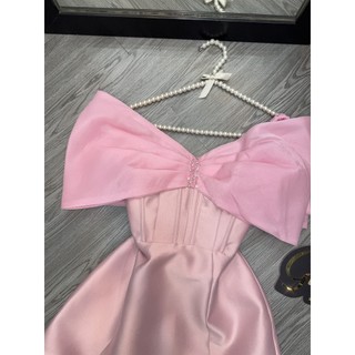 Đầm nơ xệ vai