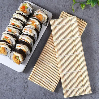 Mành tre cuộn cơm kimbap (cơm cuộn)