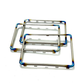 Khung biển số xe máy, biển số xe máy khò 4 góc cạnh titan dành cho các dòng xe