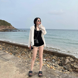 SET VÁY JUM ĐEN LIỀN MIX SƠ MI TRẮNG