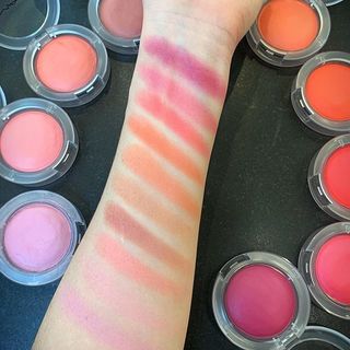 [ MẪU MỚI ] Phấn Má Dạng Kem Glow Play Cushiony Blush 7,3g