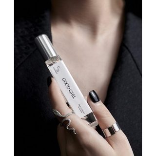 [COMBO SANG CHẢNH QUYẾN RŨ 1] Tinh dầu thơm CODEDECO Good Girl + CODEDECO 25.05 10ml dạng xịt