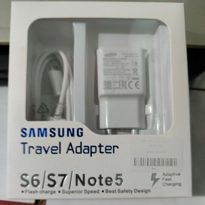sạc gồm cóc và dây sạc micro USB