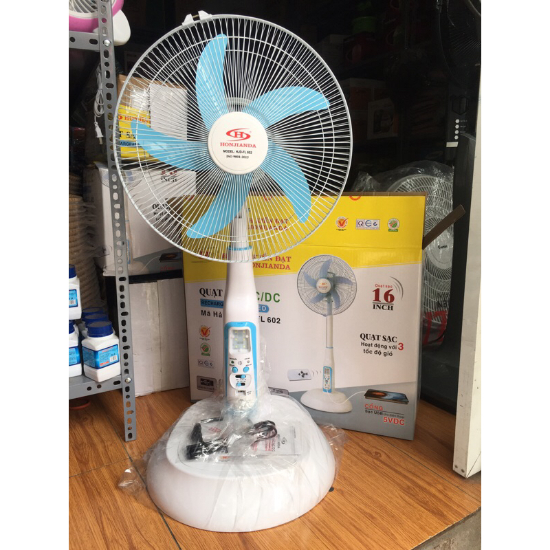 Quạt sạc tích điện kiểu đứng AC&DC 16 inch Honjianda FL602 - có remote điều khiển