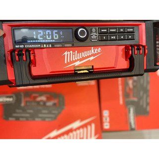 Loa packout milwaukee 2950-20 ( M18 PACKOUT Radio + Charger )