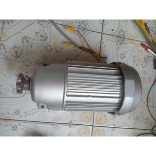 Mô tơ giảm tốc 200w -140 vòng , mô tơ giảm tốc 200w 3p 380/220 140 vòng