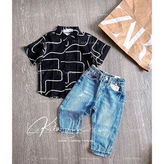 Set áo sơ mi đen + quần jean rách cho bé trai