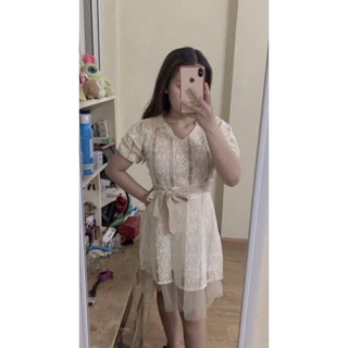 Váy ren cổ tim dáng xoè phối voan