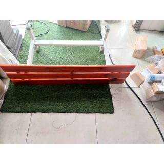Ghế dài ngồi ngành may mặc