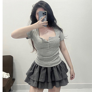 Áo thun cúc bấm tay ngắn ôm body