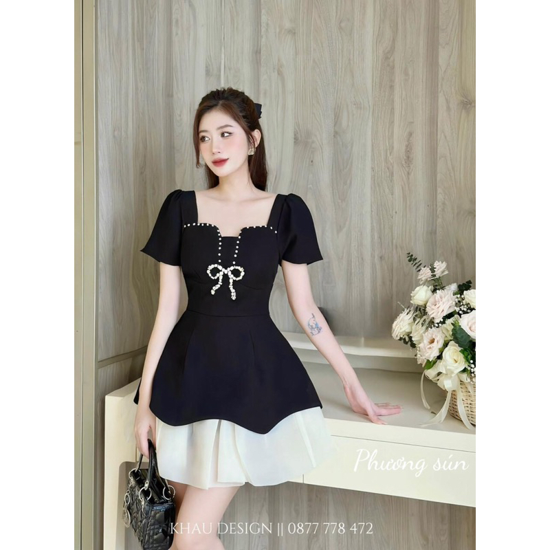 Mã V24105 Váy cổ vuông đính nơ đá