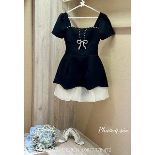 Mã V24105 Váy cổ vuông đính nơ đá