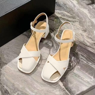 GIÀY CAO GÓT ĐẾ VUÔNG 6P KIỂU DÁNG QUAI HẬU KHÓA CÀI THANH LỊCH - D64