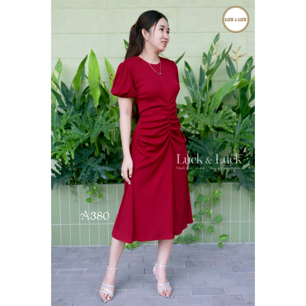 Đầm body nhúng eo