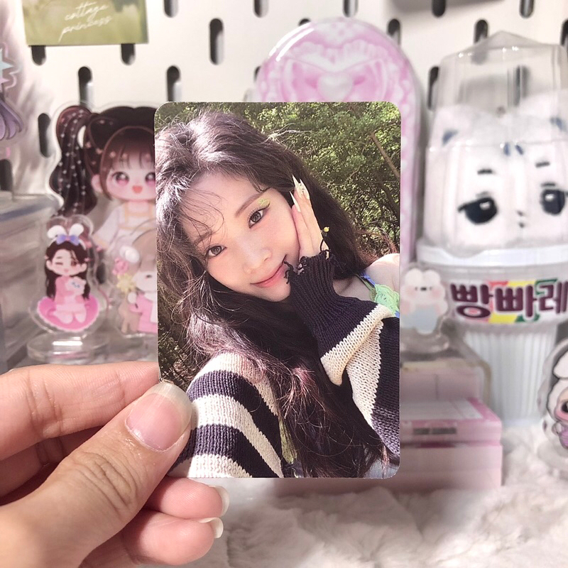 [CARD OFF CHÍNH HÃNG TWICE] Card Dahyun ôm má không defect