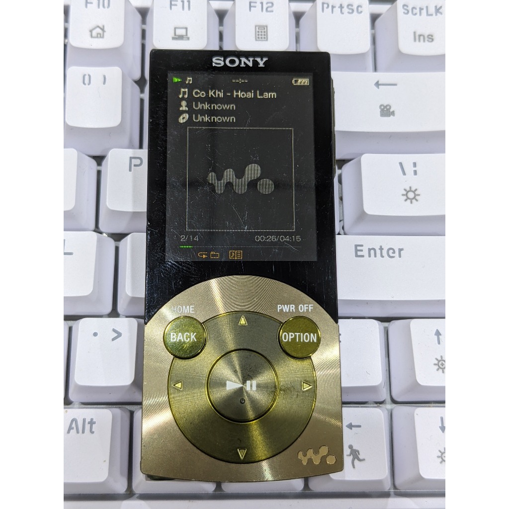 Máy nghe nhạc SONY S745 16Gb
