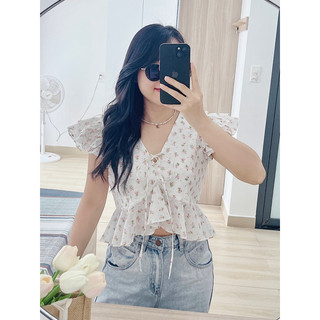 Áo croptop bèo tay cánh tiên 2 tầng cổ v - cara top