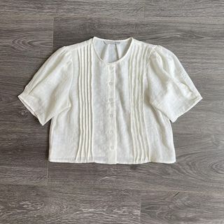 Áo sơ mi nữ kem tay ngắn cổ tròn