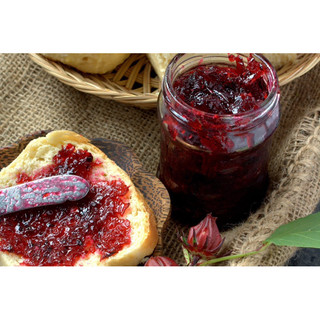 Mứt atiso đỏ mịn ( hibiscus jam) chua ngọt vị thanh nhẹ ít đường hoàn toàn tự nhiên.