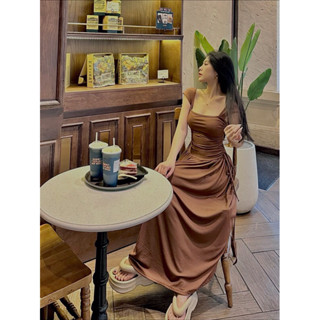 Đầm váy hai dây bản to cổ vuông dáng dài xòe phối dây rút eo tôn dáng, chất vải thun tăm mịn co giãn