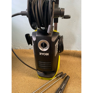 máy rửa xe ryobi 2400w