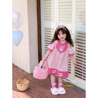 Váy Melody hồng cổ tim điệu đà cho bé gái