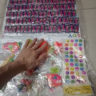 1 vỉ su thưởng đồ chơi 90 kẹo