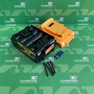 Vỏ pin Dewalt 20V 5S 2P có Led báo pin và lắp được 10 cell 18650