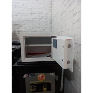 Ve 38 điện tử